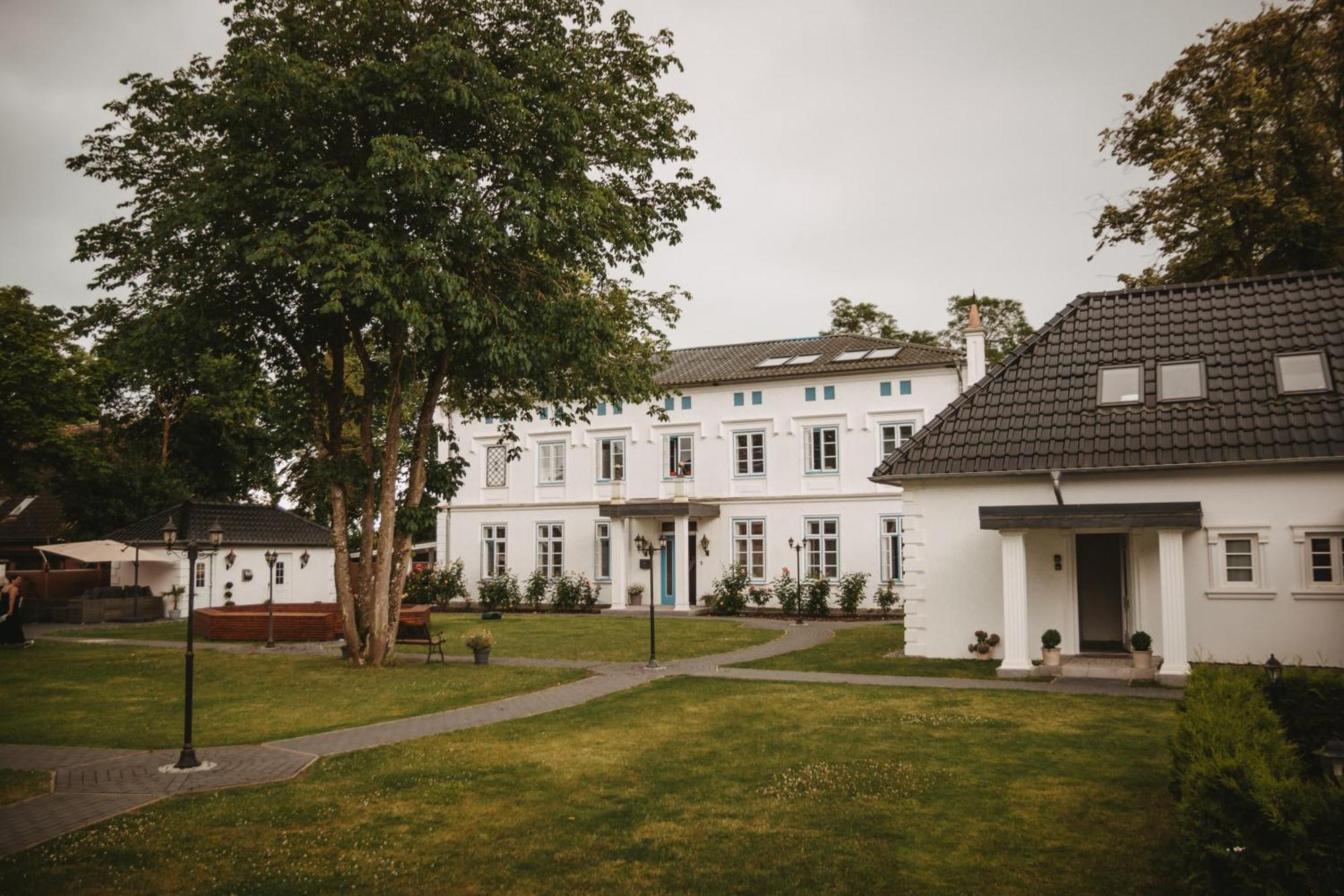 Herrenhaus-Henriettenhof Грёмиц Экстерьер фото